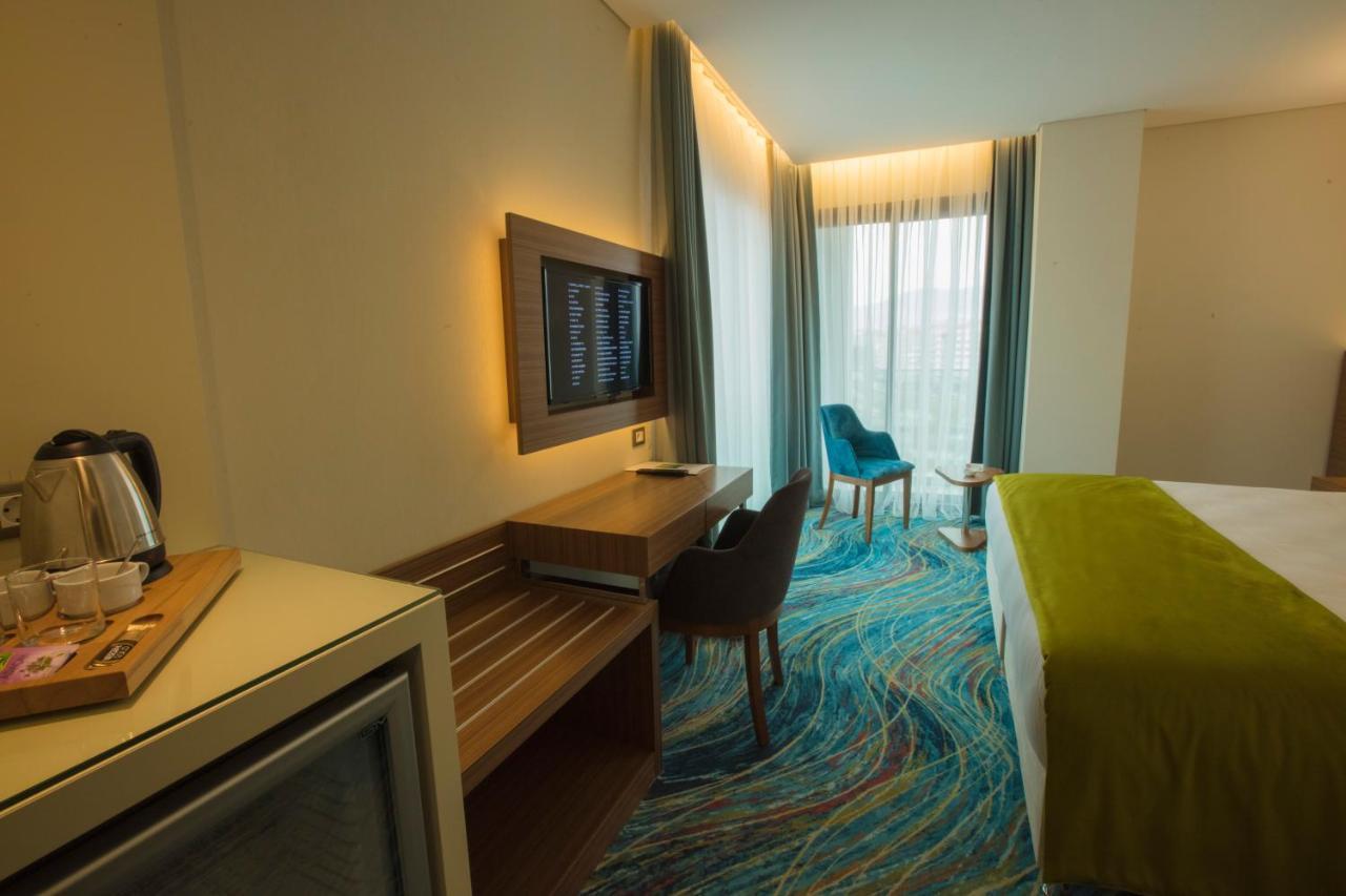 Ibis Styles Izmir Bornova Ξενοδοχείο Εξωτερικό φωτογραφία